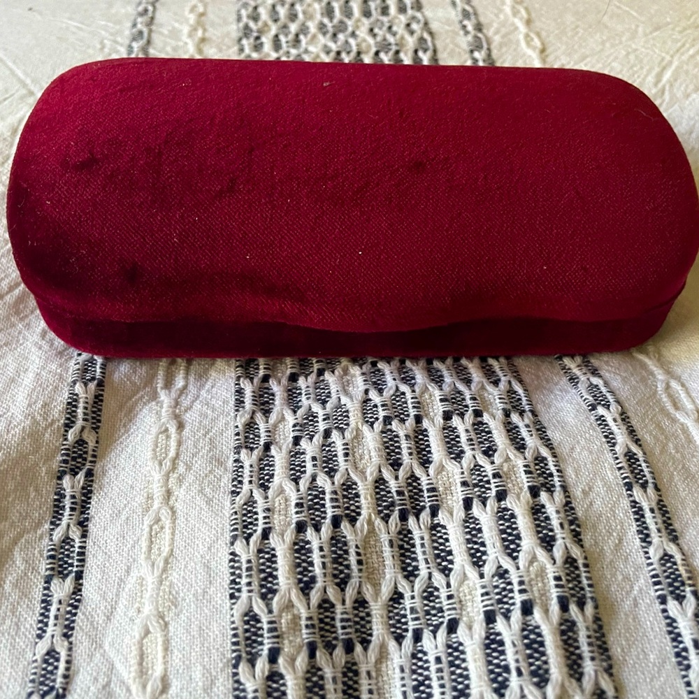 Brand New Authentic Gucci Burgundy Velvet Eyeglasses Or Sunglasses Case